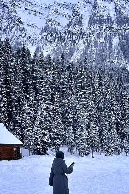 캐나다 밴프여행 캘거리에서 당일치기
얼어버린 레이크루이스 겨울 나들이
뒷 배경은 눈 덮인 설산 로키산맥
#캐나다여행 #밴프여행 #banff #캐나다밴프 #래이크루이스